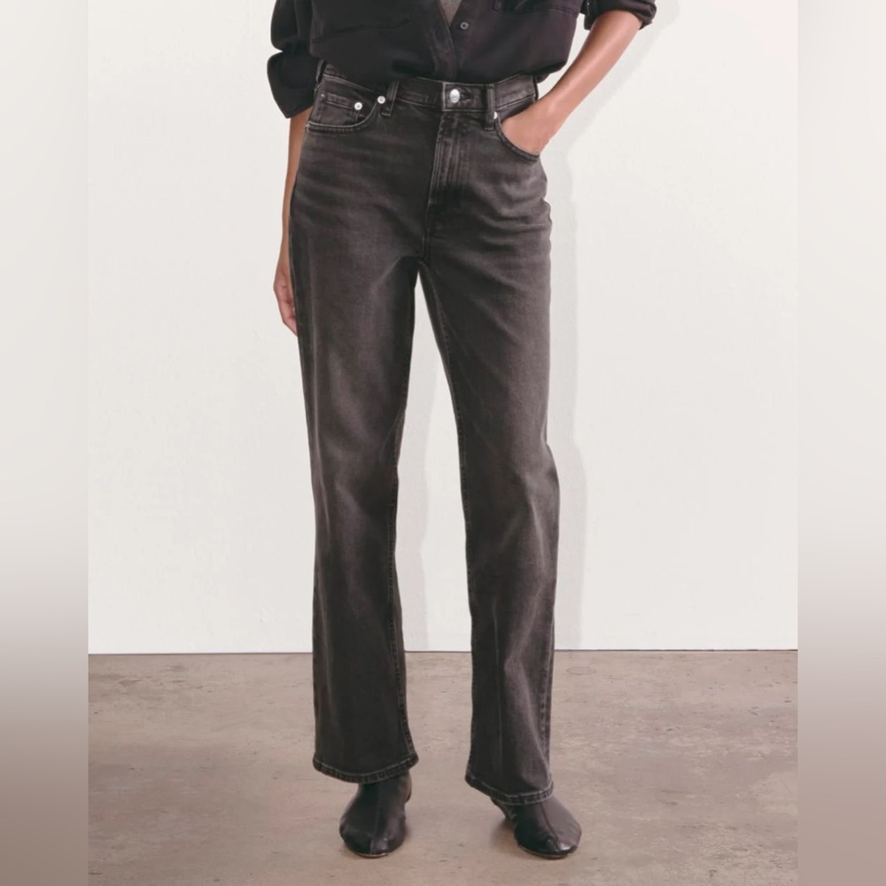 EVERLANE The Cheeky Straight Jeans in Night